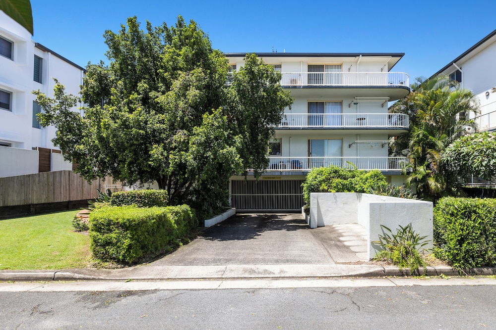 2 Bed Beachfront Apartment in Kingscliff