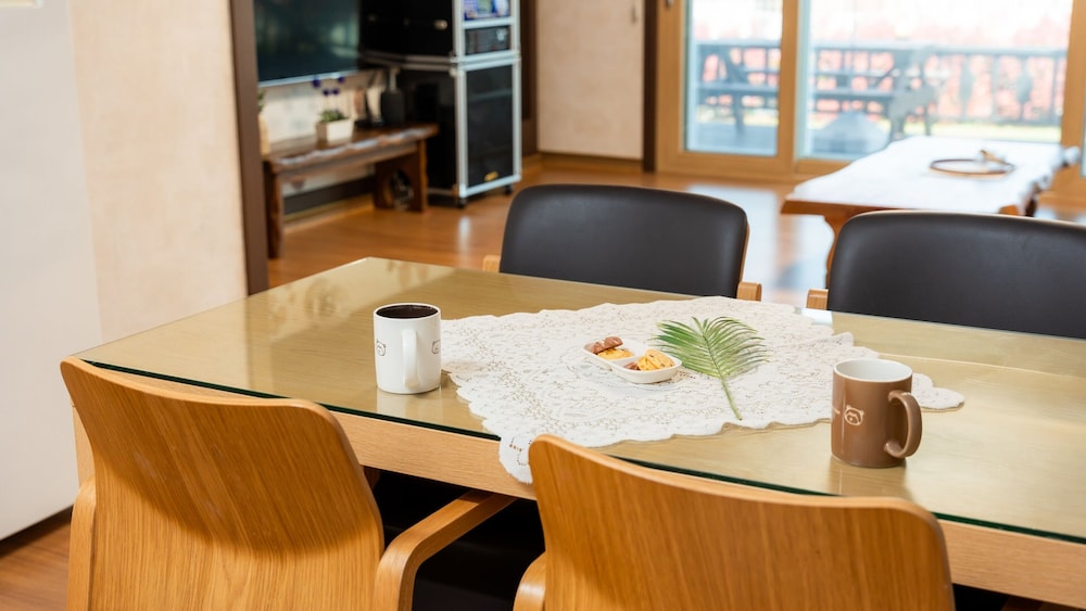 Jigeum Yeosu Ocean View Pension