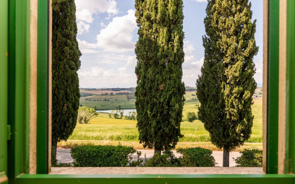 Farmhouse With Exclusive View Between Umbria and Tuscany La Godiola-albizia