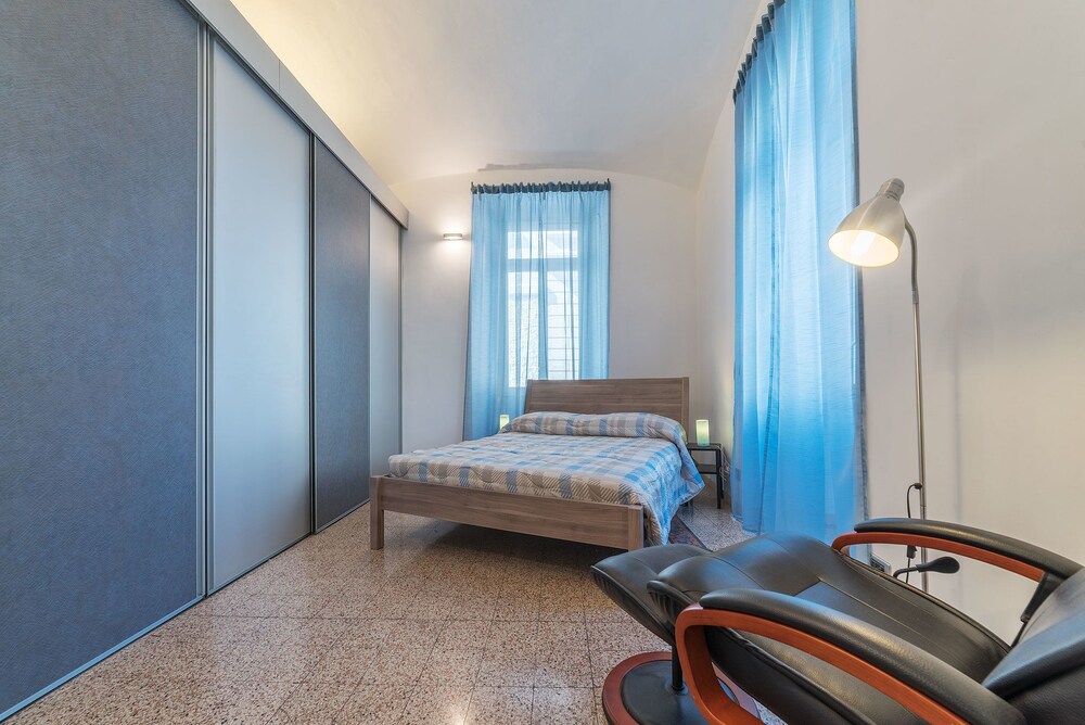 San Giovanni & Colosseo Roomy Flat