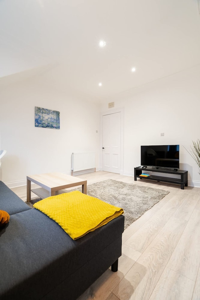 1 Bed Flat - City Centre