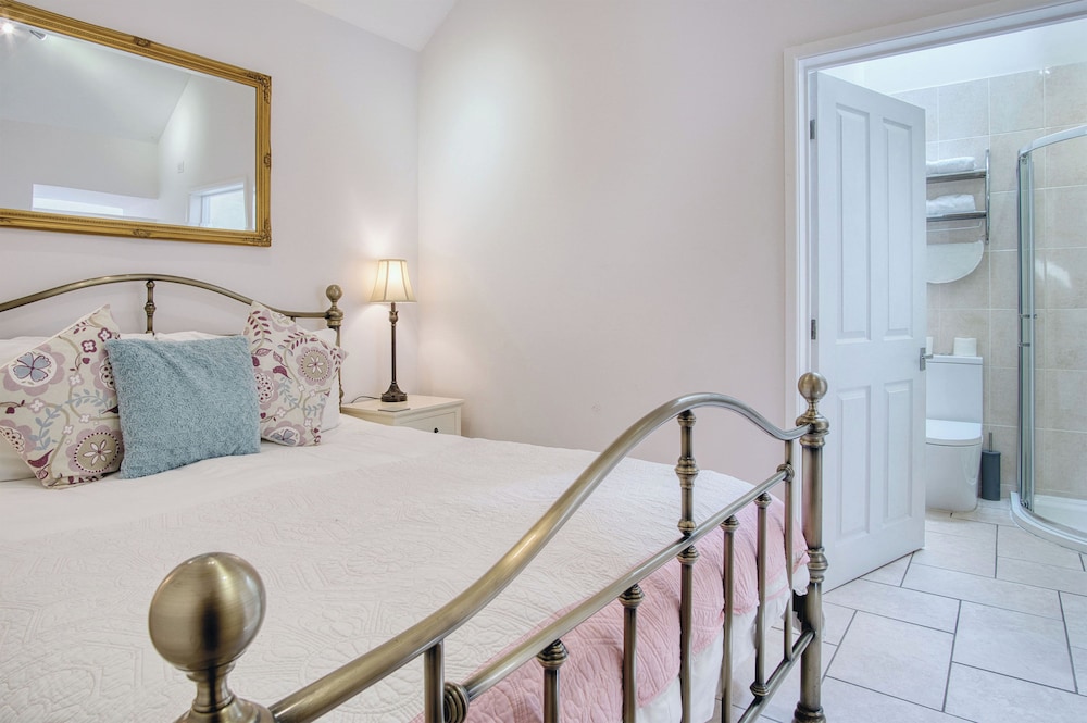 Caradog - 1 Bedroom - St Ishmael's