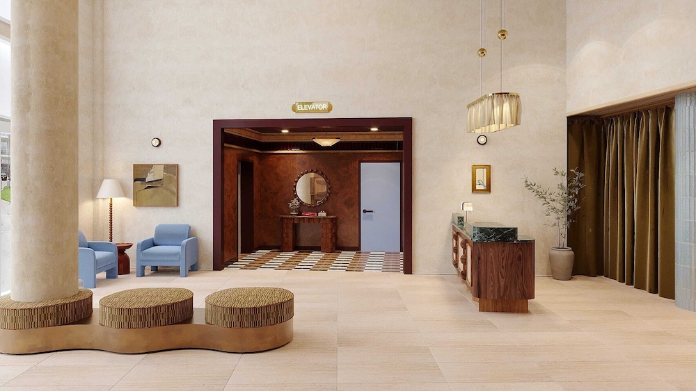 South Lamar Group Stay Resort-style Pool, Terrace, Bar, Dining The Code by Avantstay