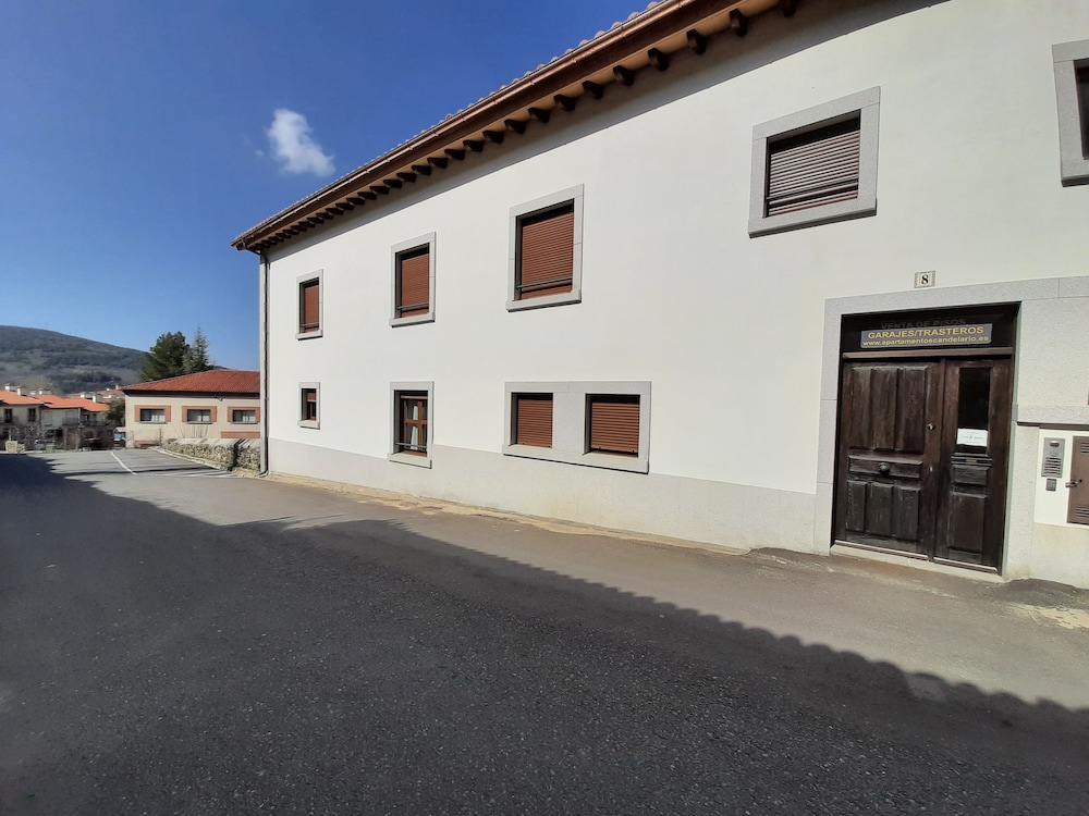 Apartamentos Candelario by gaiarooms