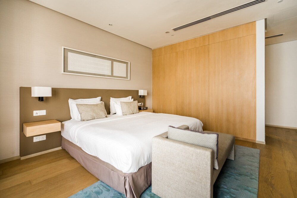 188 Luxury Suites by Plush