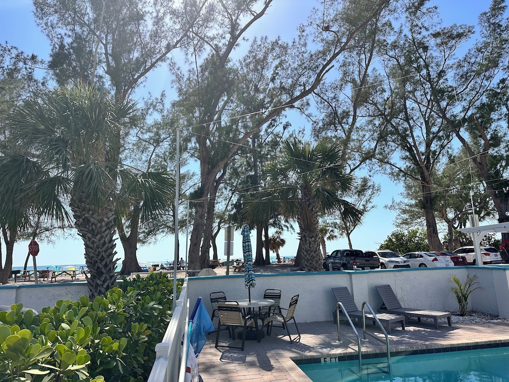 Alamanda Villas