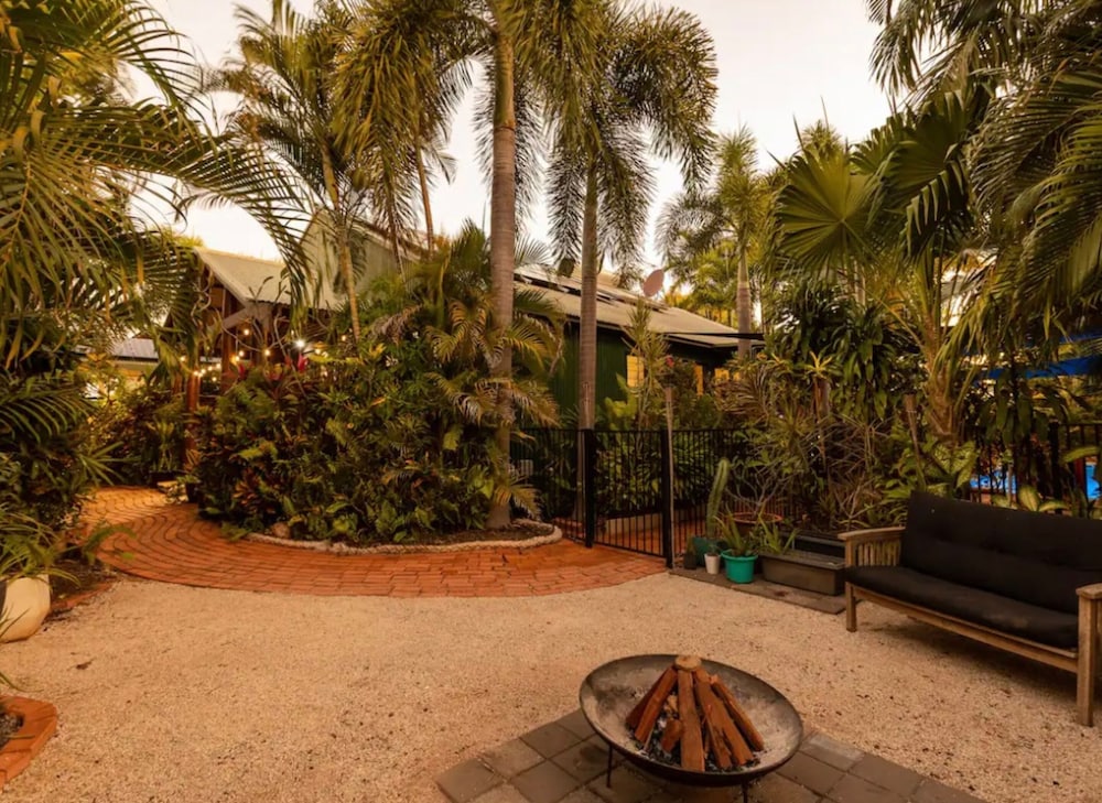 Cable Beach Vacations - Villa within walking distance of cable - Property Image 3