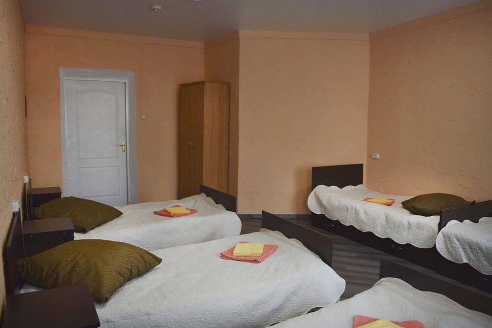 Hostel Romanov