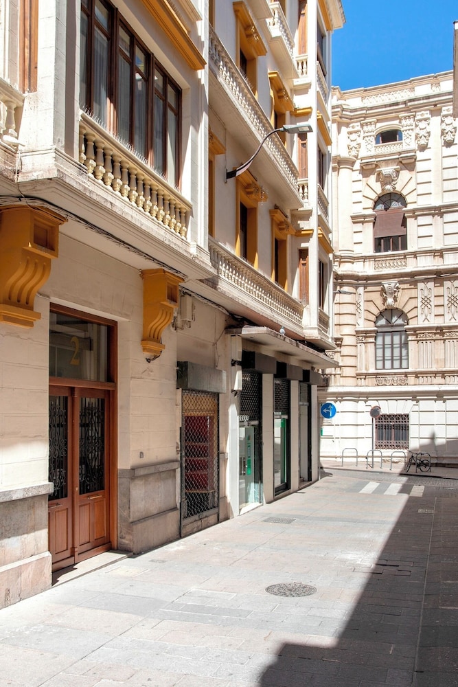 Unique Apt. With Balcony Cordoba. Templo Romano