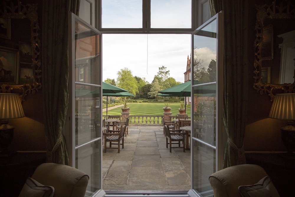 Newmarket Vacations - The Jockey Club Rooms - Property Image 35
