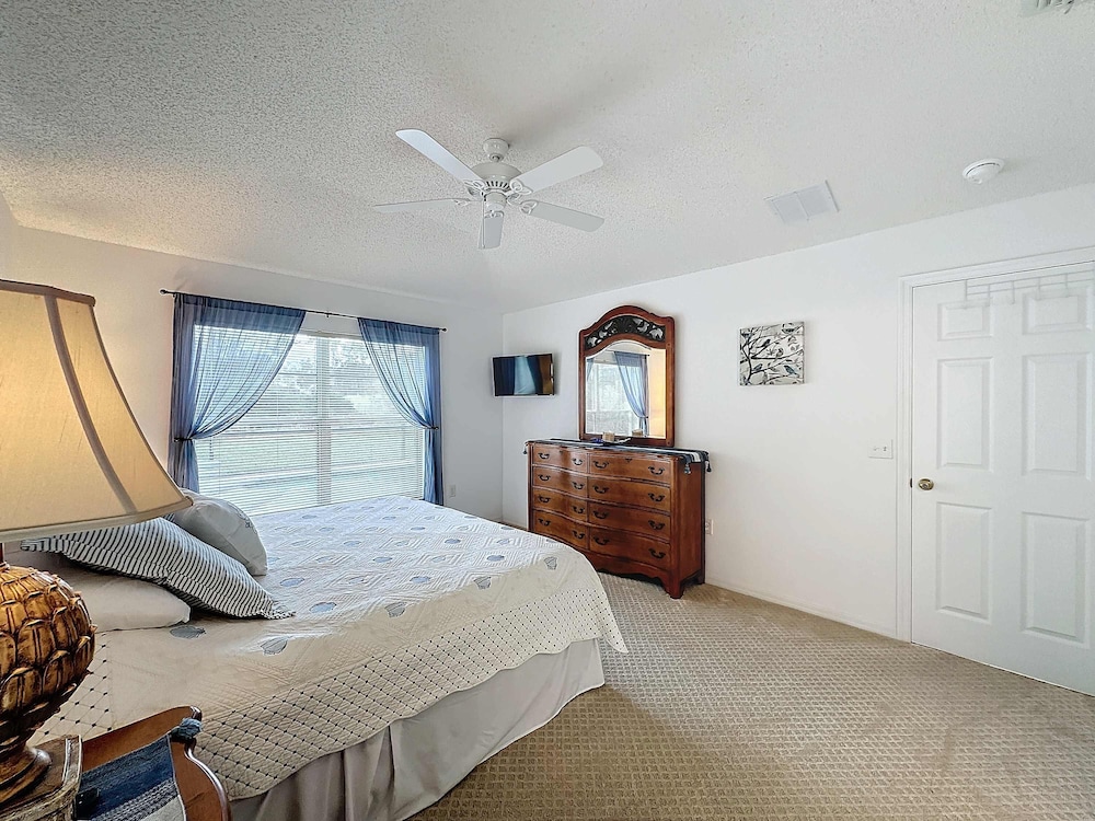 South Facing Pool Home With Golf Course Views