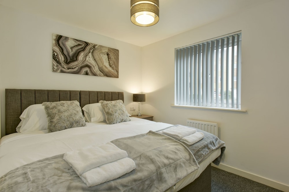 Karah Suites - Manley Gardens Two view 2