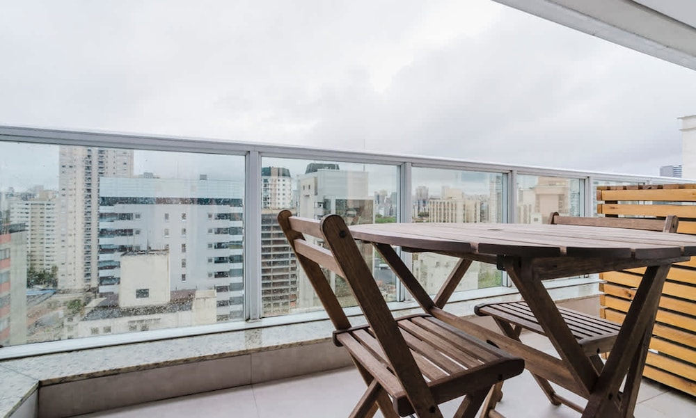 Olimpia View Exclusive Beautiful 2 BR in Vila Olimpia