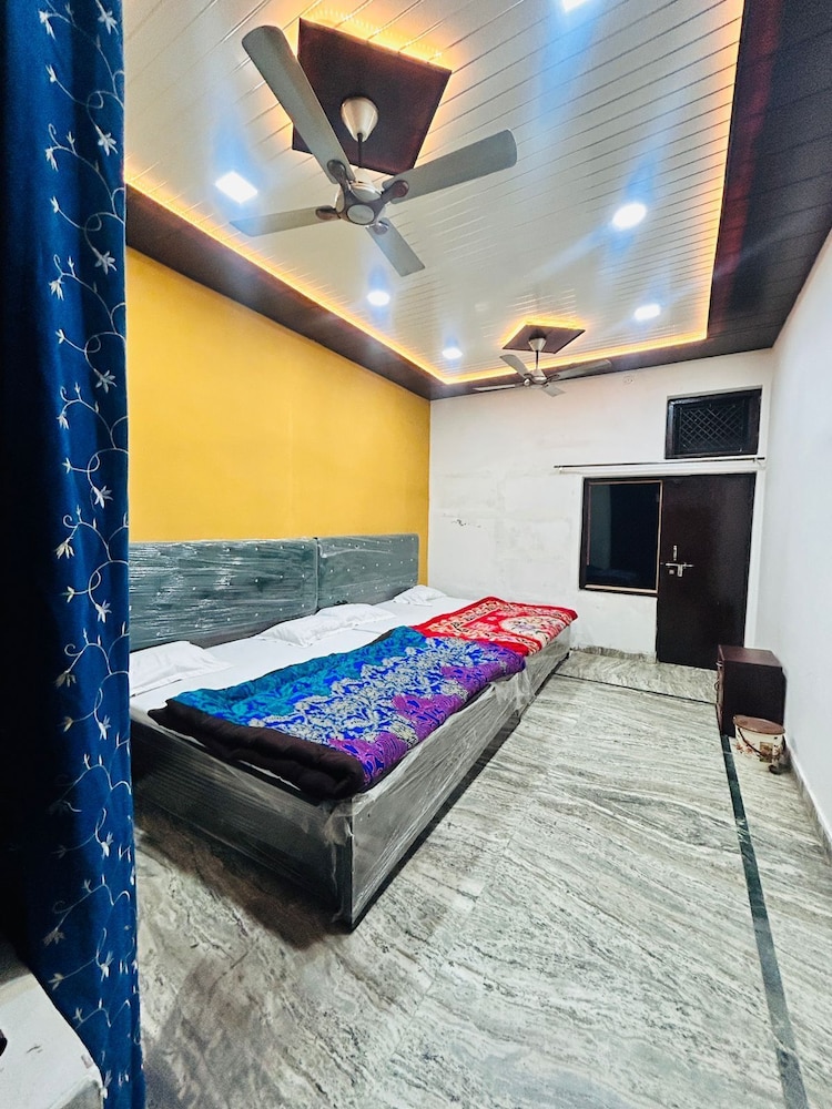 AGRAWAL INN Guest House