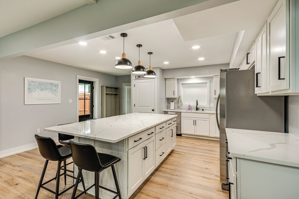 3 Mi to Navarre Beach: Home w/ Furnished Patio