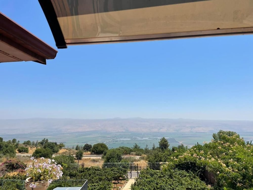 Naftali Estate