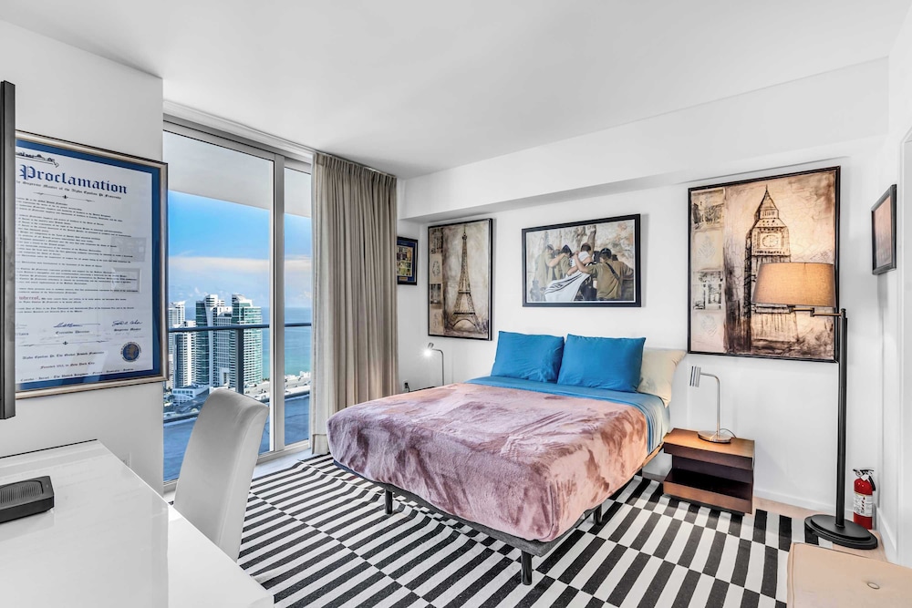 Ocean Eagle View - Luxury Oceanfront Stay for 6