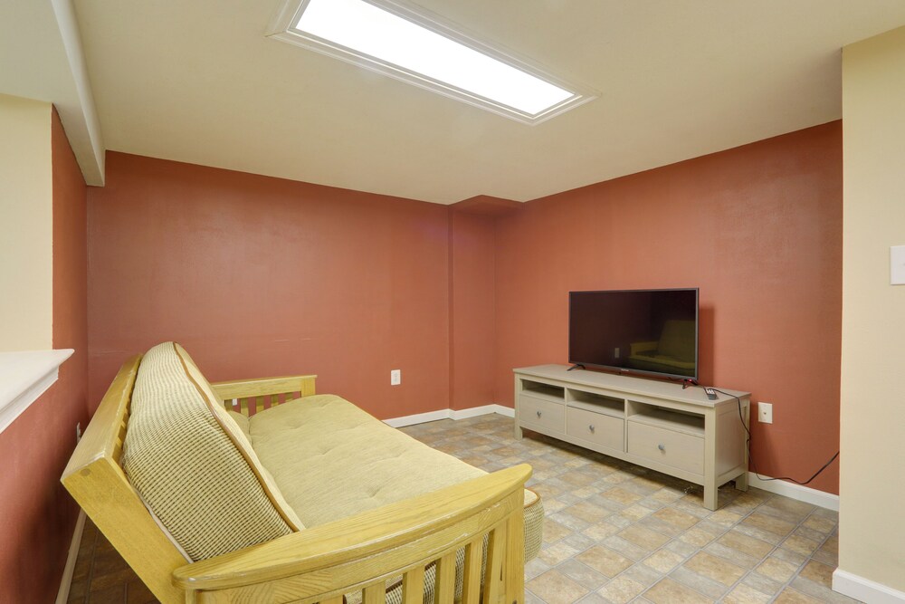 Harpers Ferry Cabin - Walk to Private Lake! - Property Image 23