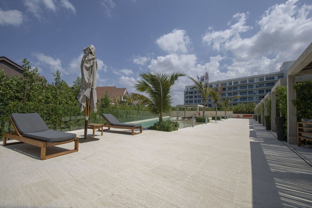 w Stunning 1BR With Pool in Cartagena
