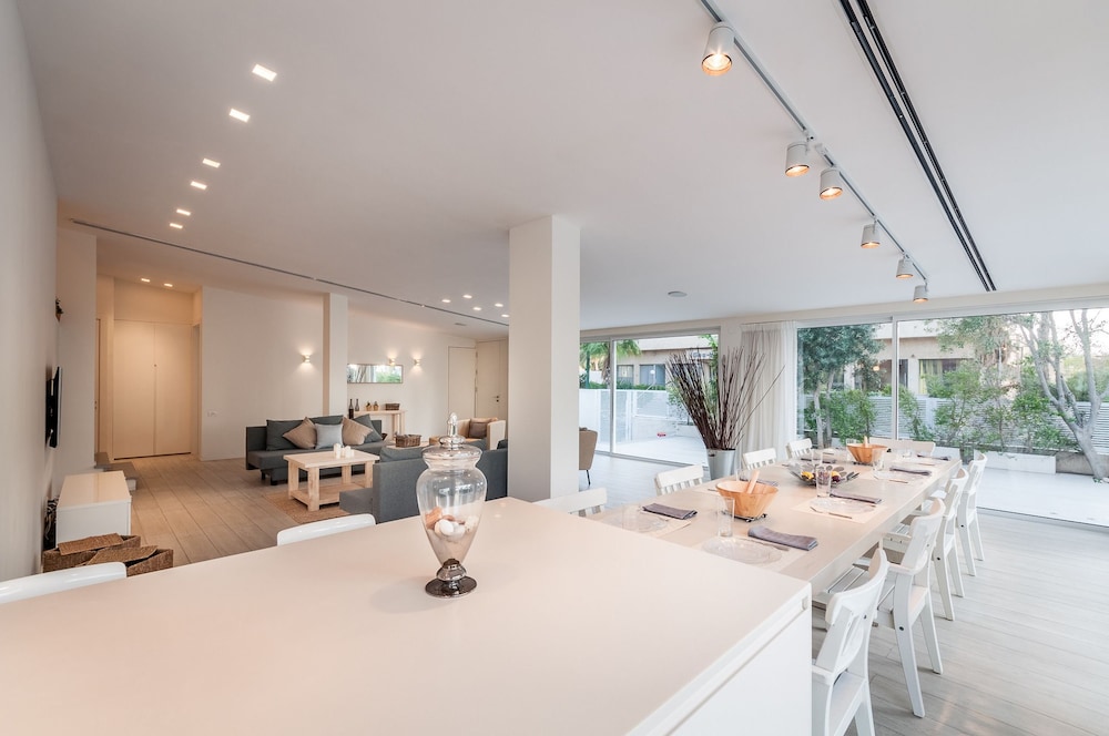 Magical Villa in Herzliya