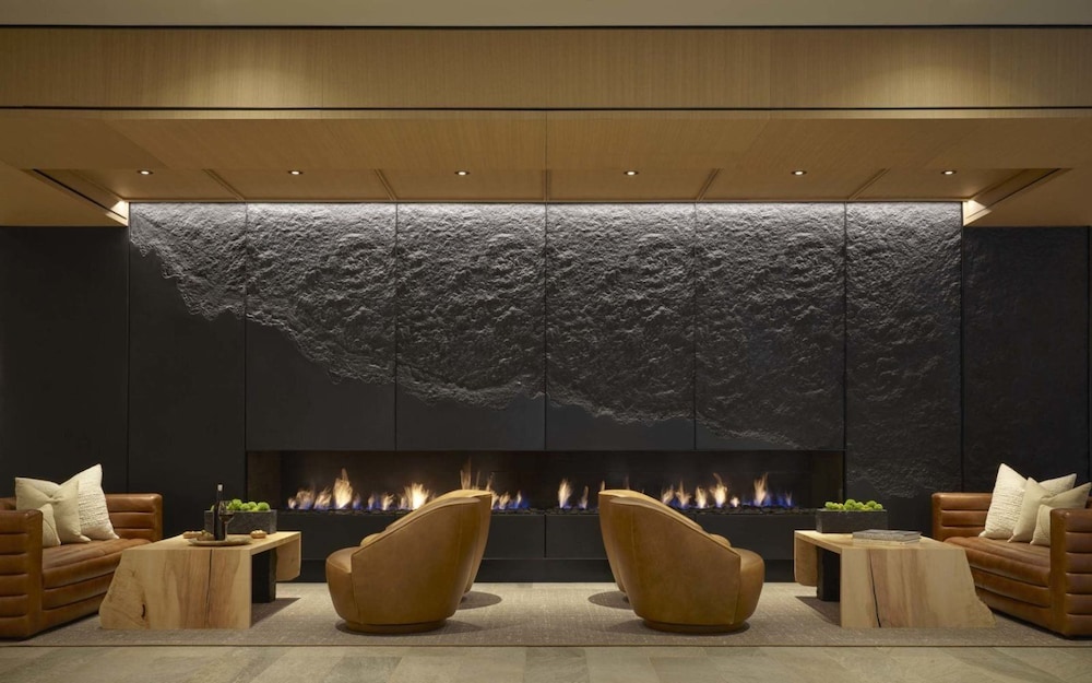 Contemporary 3 Bedroom Luxury Ski In, Ski Out Residence in Snowmass Base Village