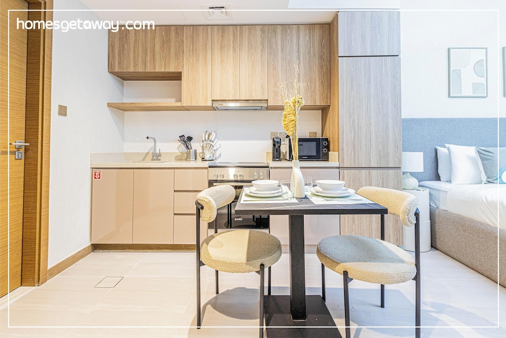 Minimalist Luxe Studio in the City