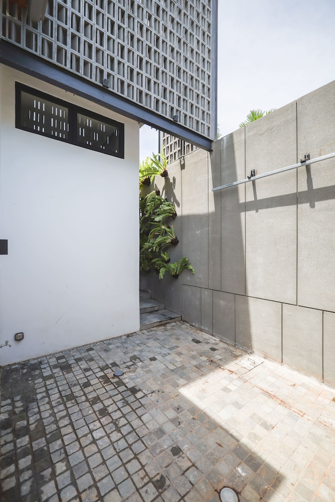 Brand New Modern Villa in Key Seminyak