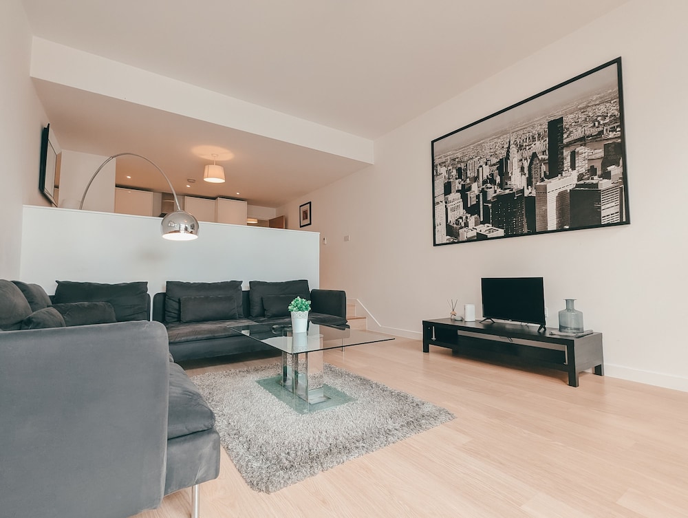 The Wimbledon Apartment