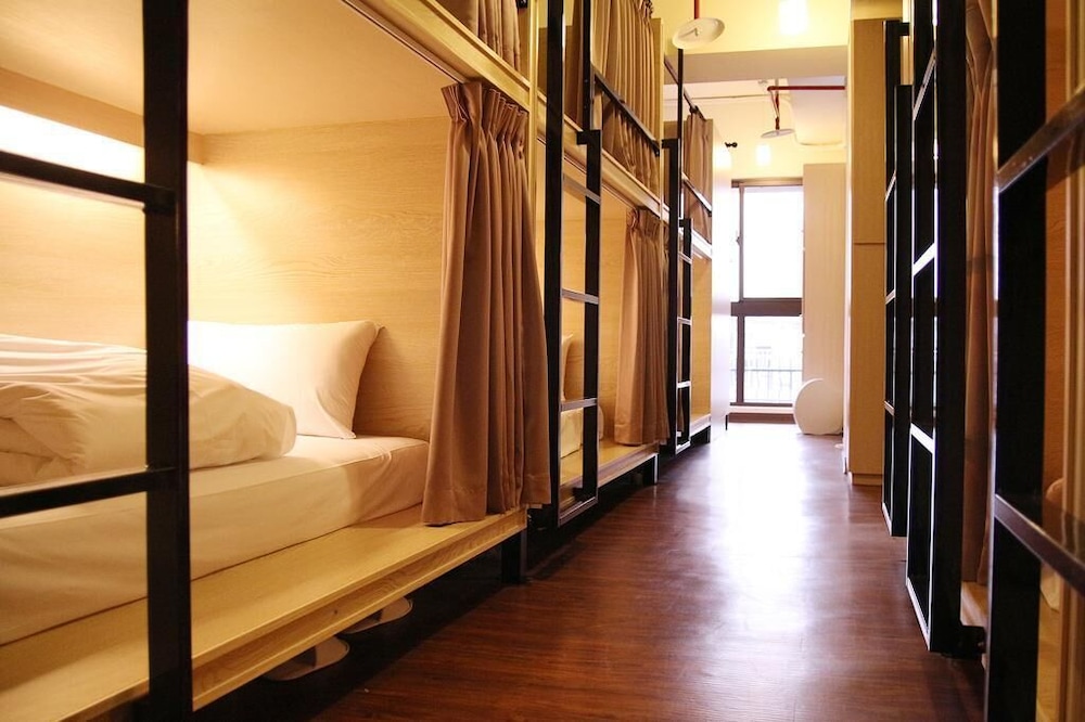 StarBox Hostel
