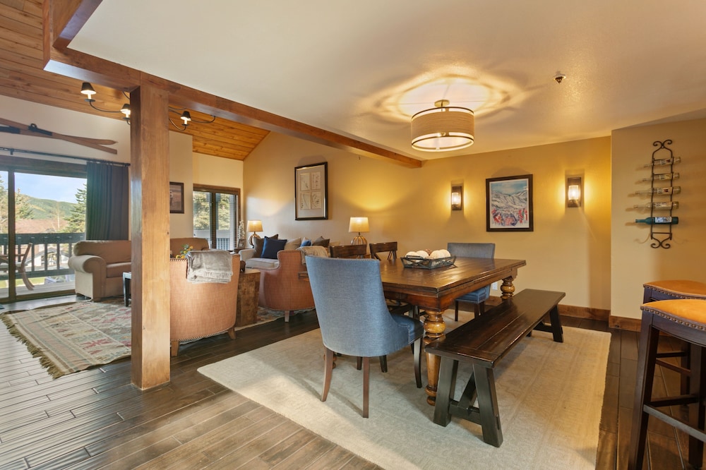 Ridgepoint - Three Bedroom with Spa #128 3 Condo