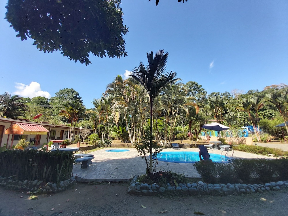 Costa Azul Lodge