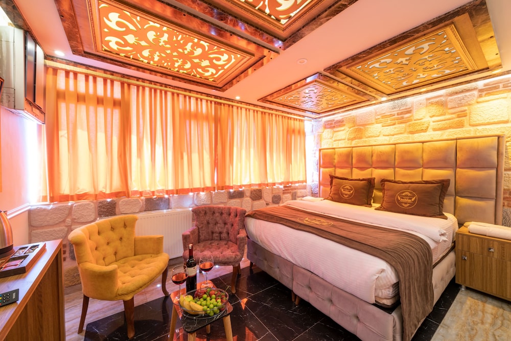 Holiday Business Otel - Image 14