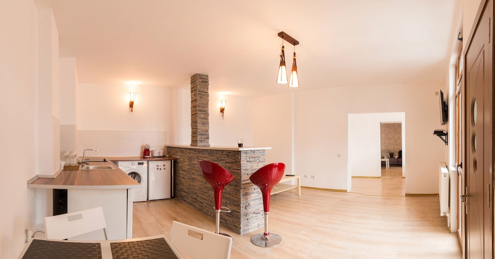 Spacious Ultracentral Apartment Old City