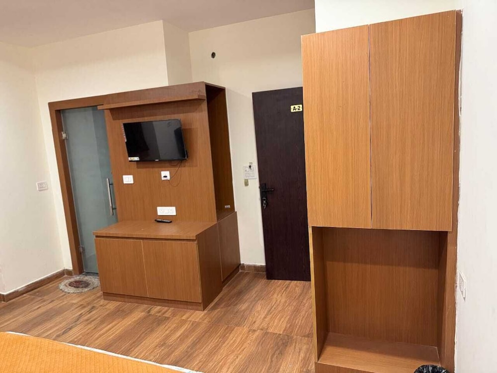 Hotel Grand Lucent