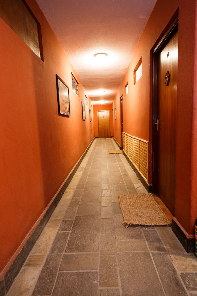 Khwapa Chhen Guest House and Restaurant