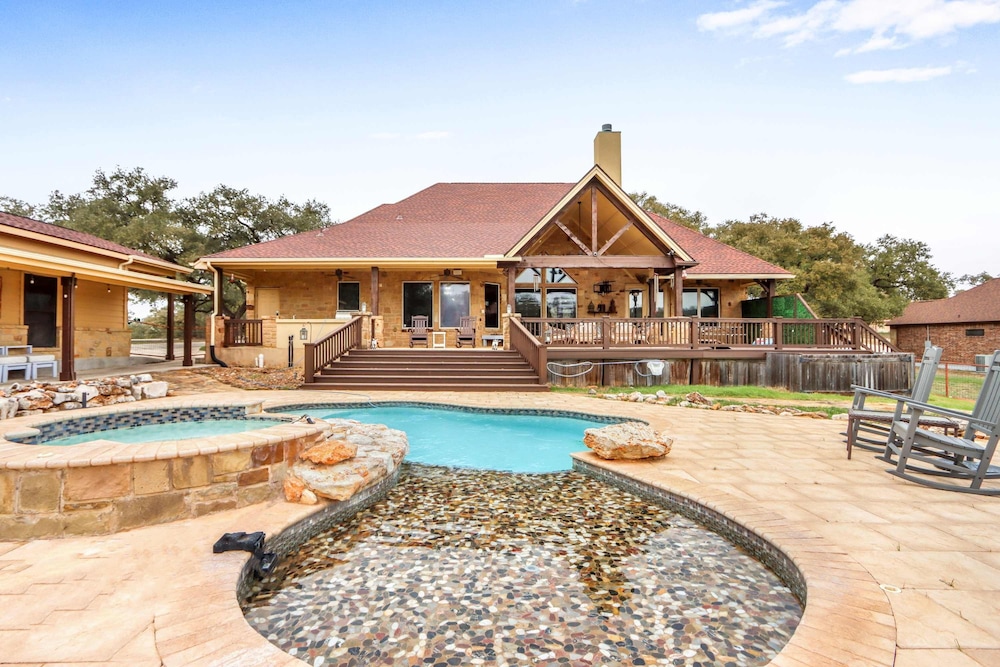 The Haven Texas-sized Getaway for 12!