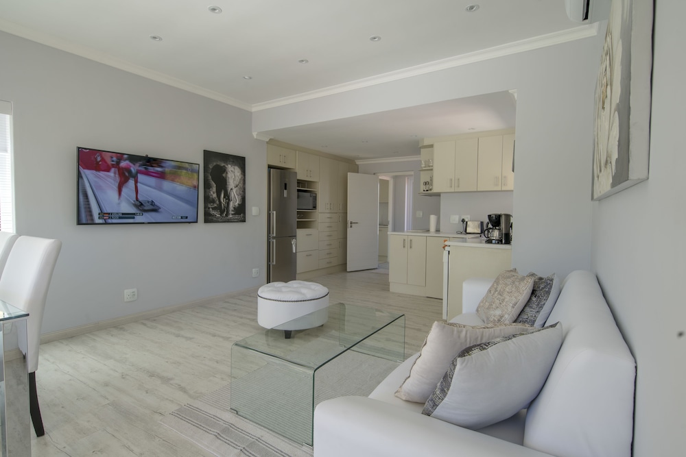Constantia Cottages