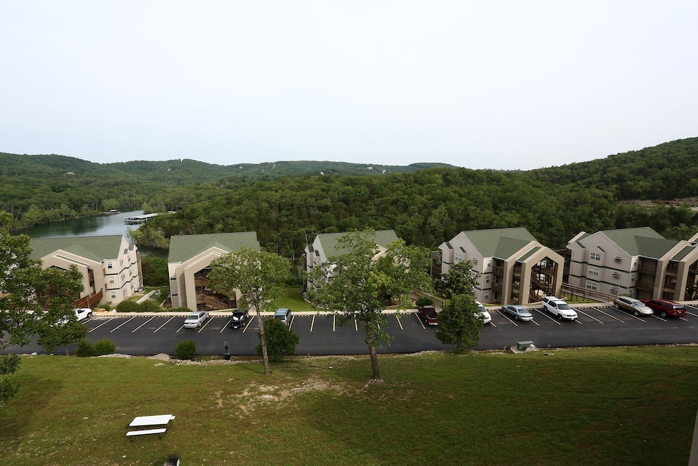 Eagle's Nest Condo Resort