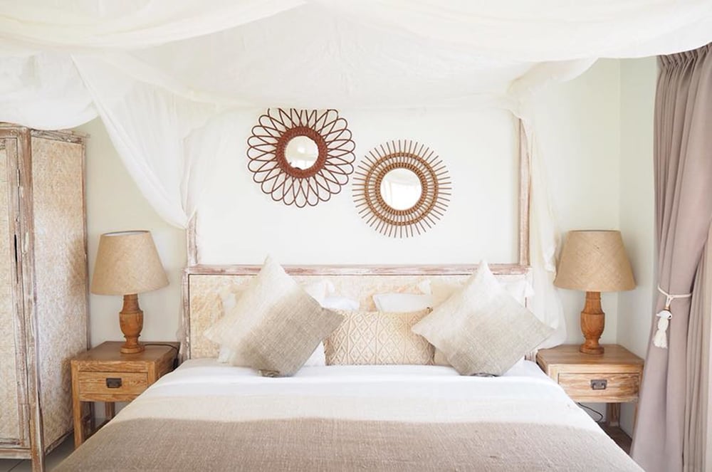 Pineapple Lazy Beach Villa