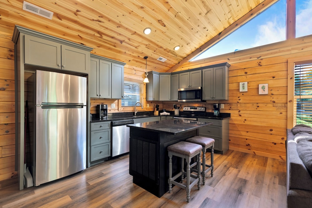 Eagle Mountain Cabin
