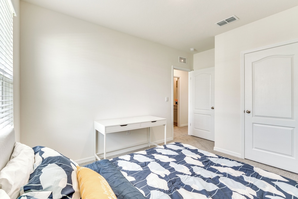Playground Access: Winter Haven Getaway w/ Patio!