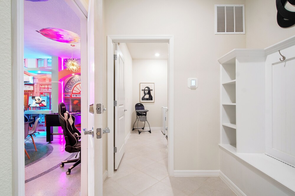 15993CCL Windsor Cay Resort