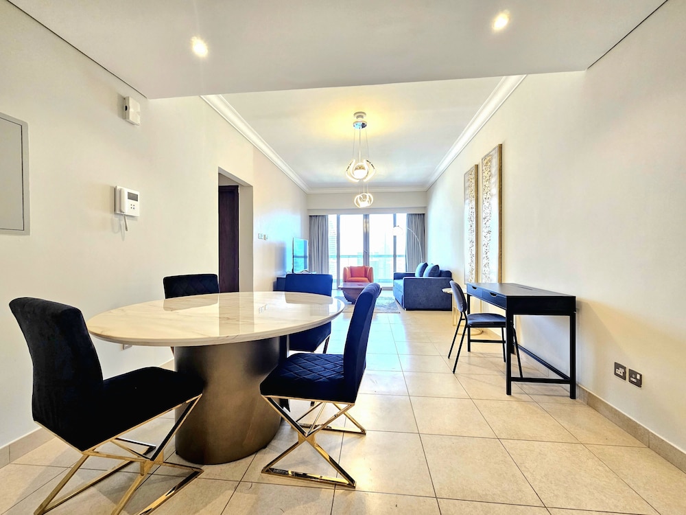Vacay Lettings - 8 Boulevard Walk