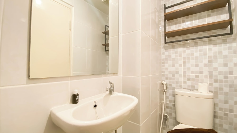 Good Choice and Comfy Studio Tokyo Riverside PIK 2 Apartment