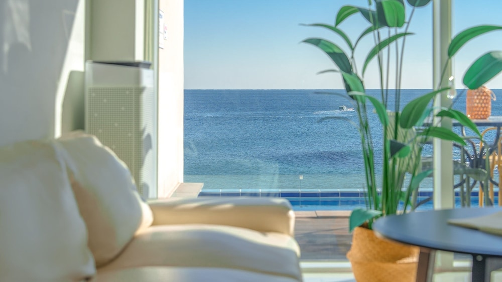 Yeongdeok The Best Pool Villa