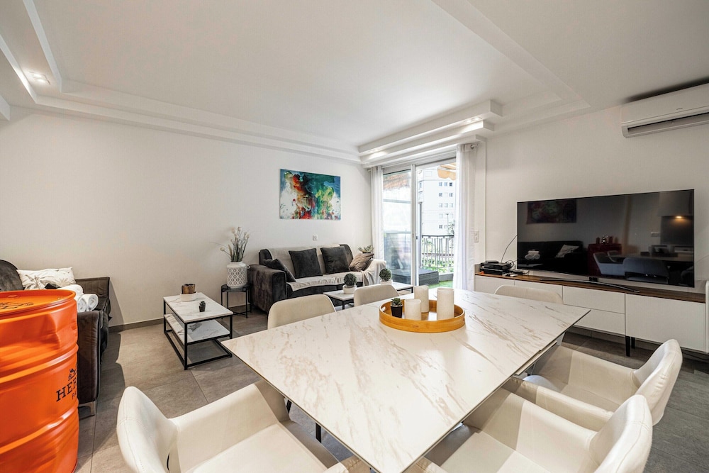 Modern apt With Balcony - Cannes/croisette