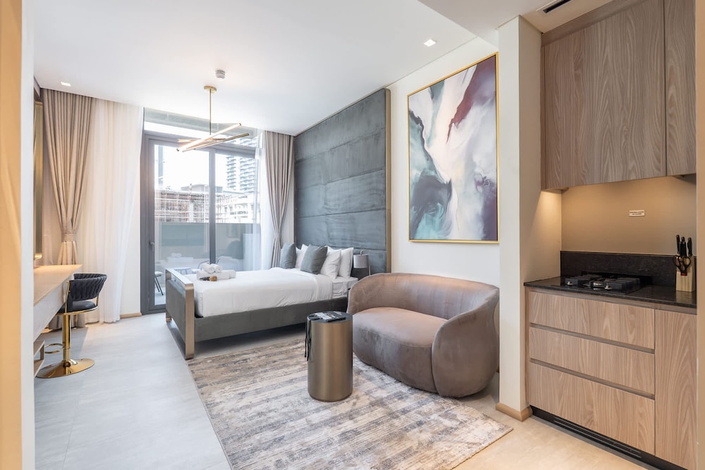 A Premium and Modern Studio in The Autograph JVC