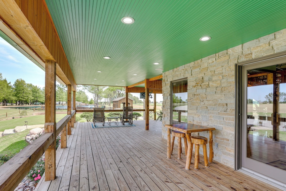 Hornersville Vacation Rental w/ Private Pond!