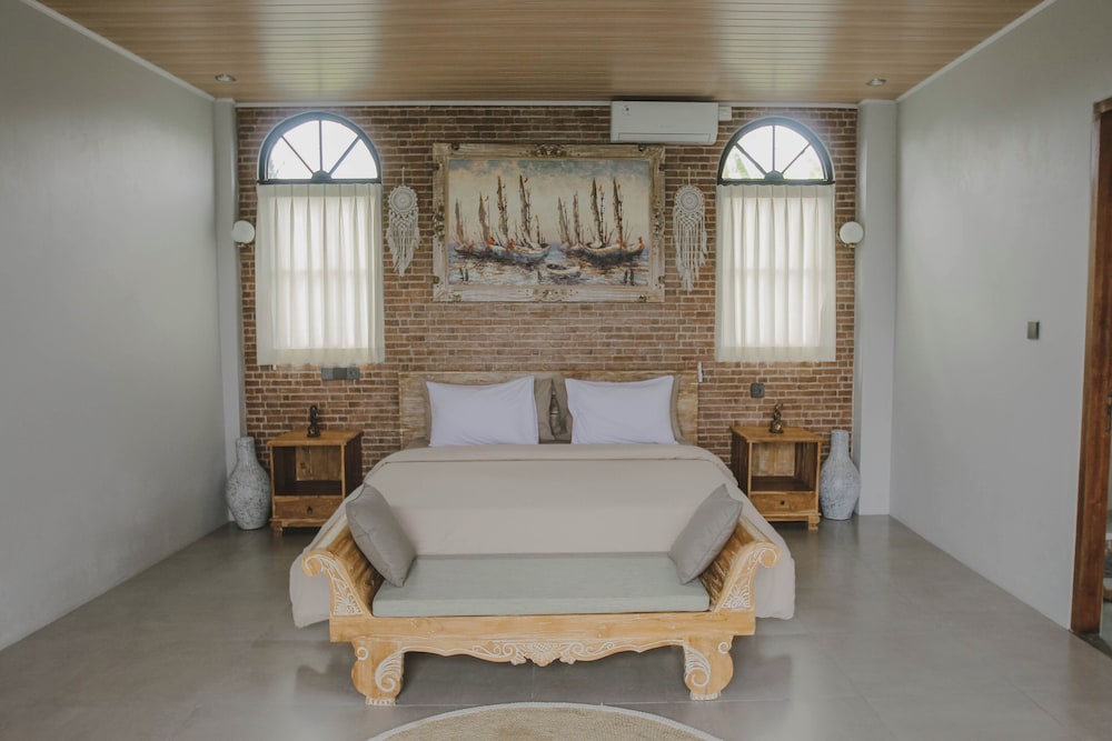 SUNSET VILLAS AND BUNGALOWS