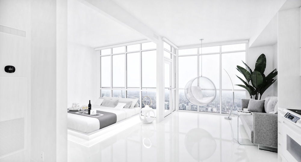 Penthouse 7: Smart Luxury Tower w Panoramic View - Image 1